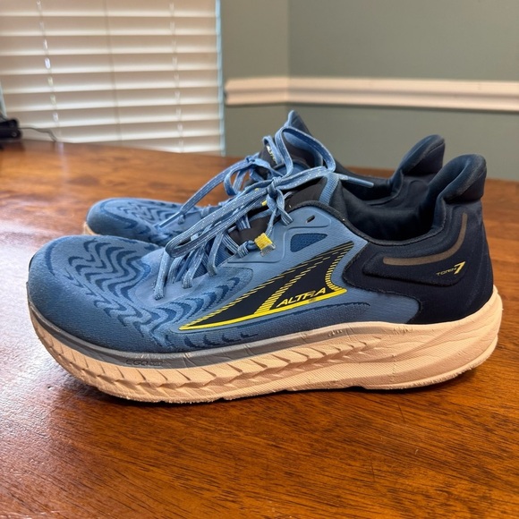 Altra Men\'s Torin 7 Blue and Yellow Athletic Shoes size 7 main image 4